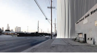 Fluid edge street view
